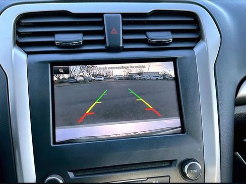 Used 2016 Ford Fusion SE w/ Equipment Group 202A image 13