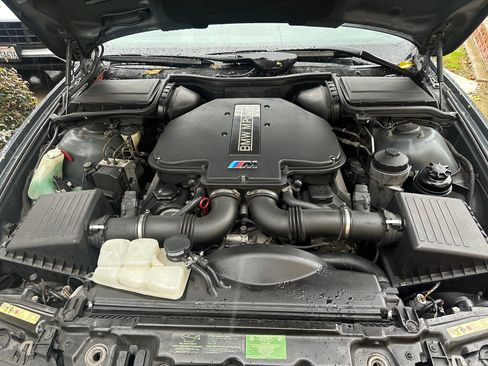 Used 2001 BMW M5 image 1