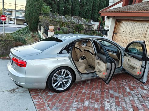 Used 2015 Audi A8 3.0T w/ Premium Package image 26