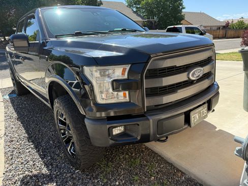 Used 2015 Ford F150 Lariat w/ Equipment Group 502A Luxury AWD/4WD image 9