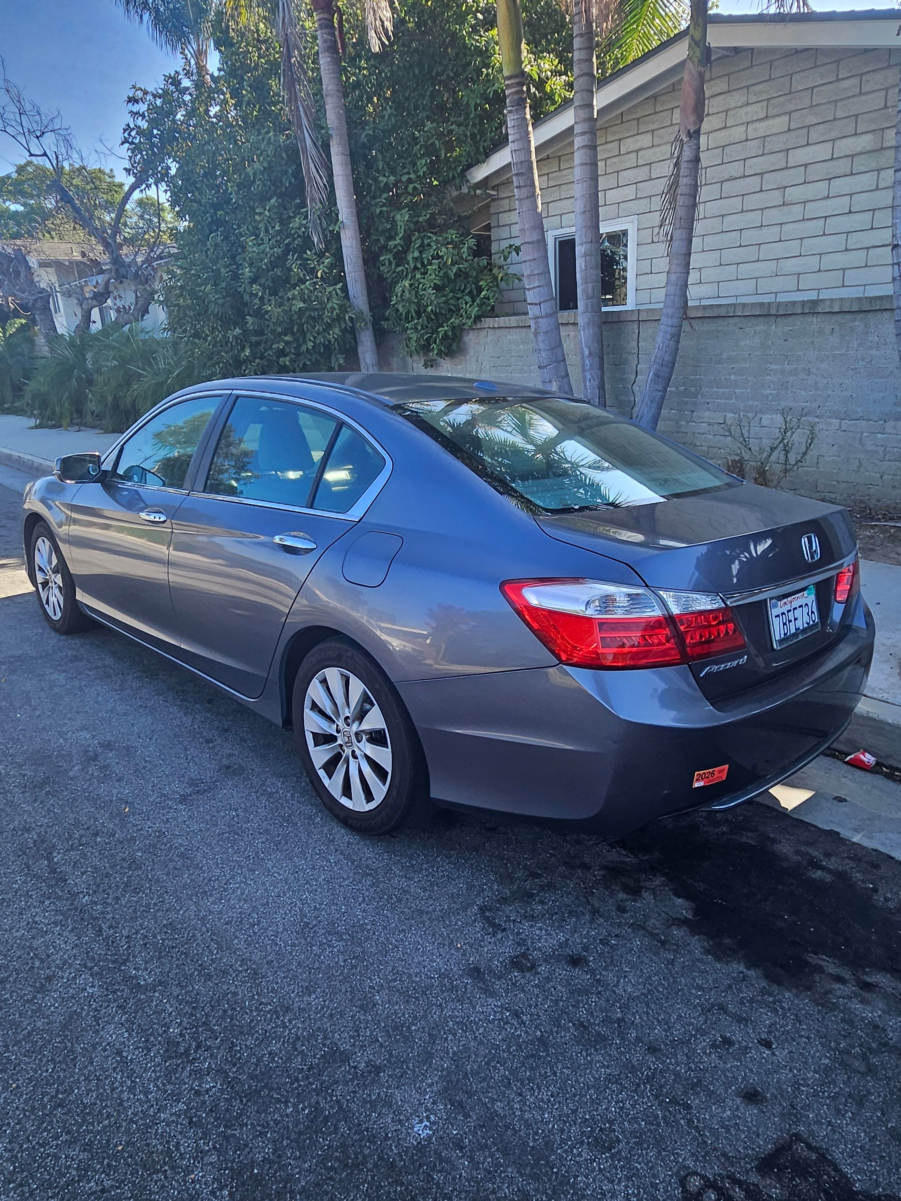 Used 2013 Honda Accord EX-L image 2