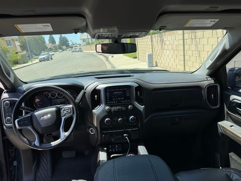 Used 2020 Chevrolet Silverado 1500 LT Trail Boss AWD/4WD image 13