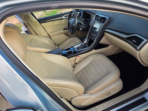 Used 2013 Ford Fusion Energi SE w/ Driver Assist Pkg image 11