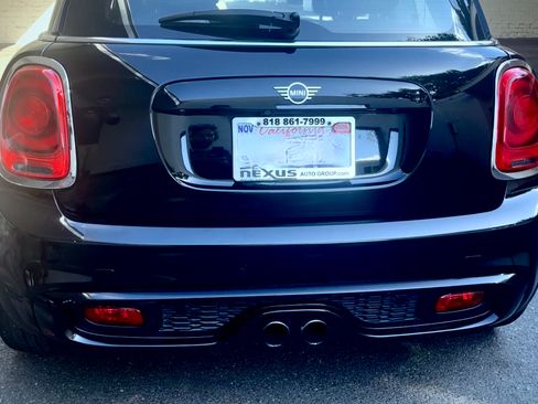 Used 2019 MINI Cooper S w/ Signature Upholstery Package image 5