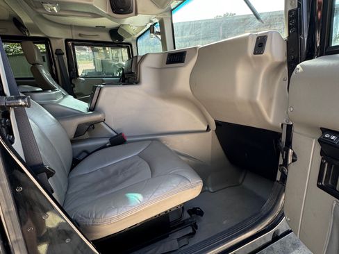 Used 2003 HUMMER H1 Wagon 4D image 14