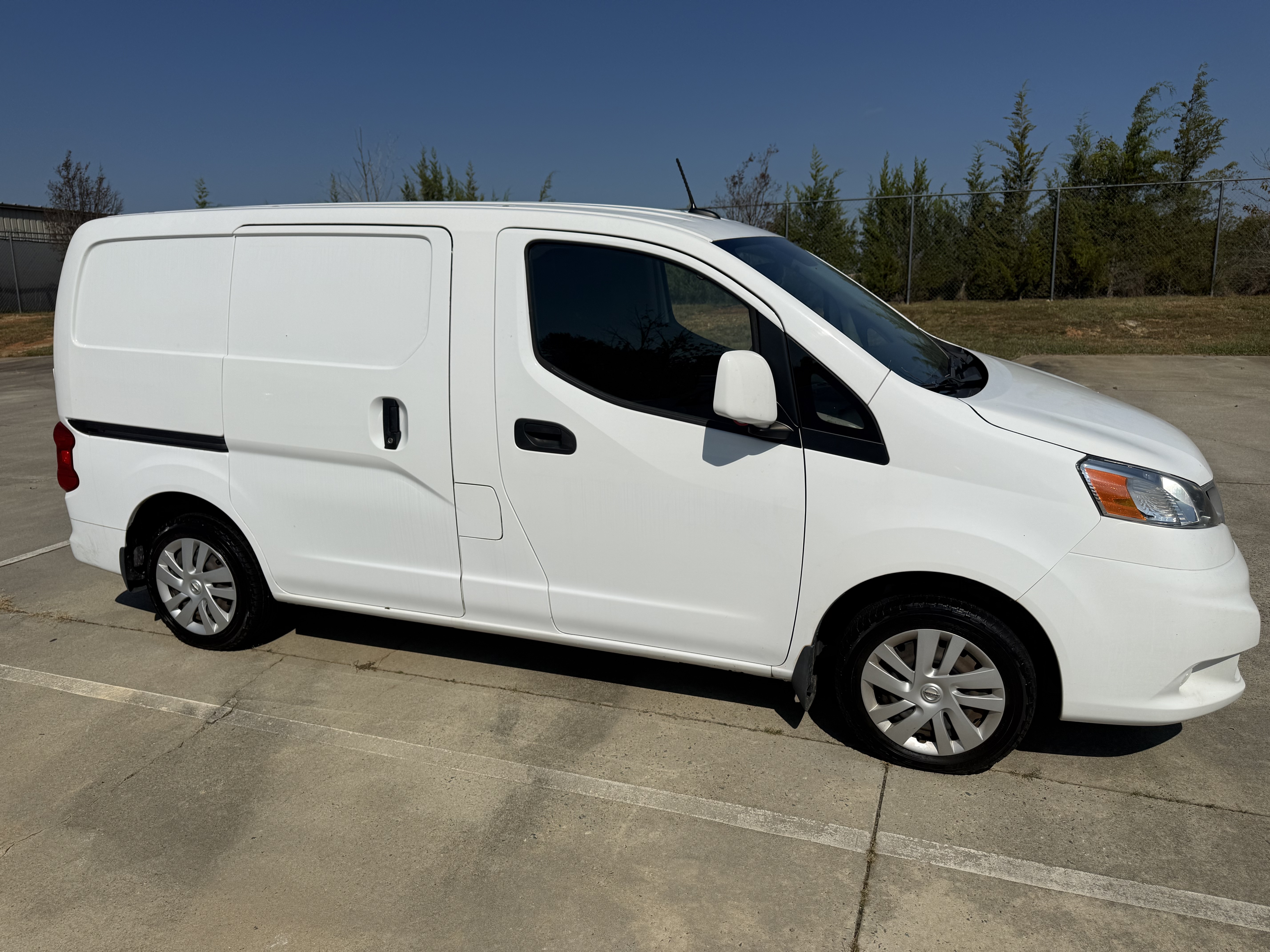 Used 2021 Nissan NV200 SV w/ Back Door Glass Package FWD image 1