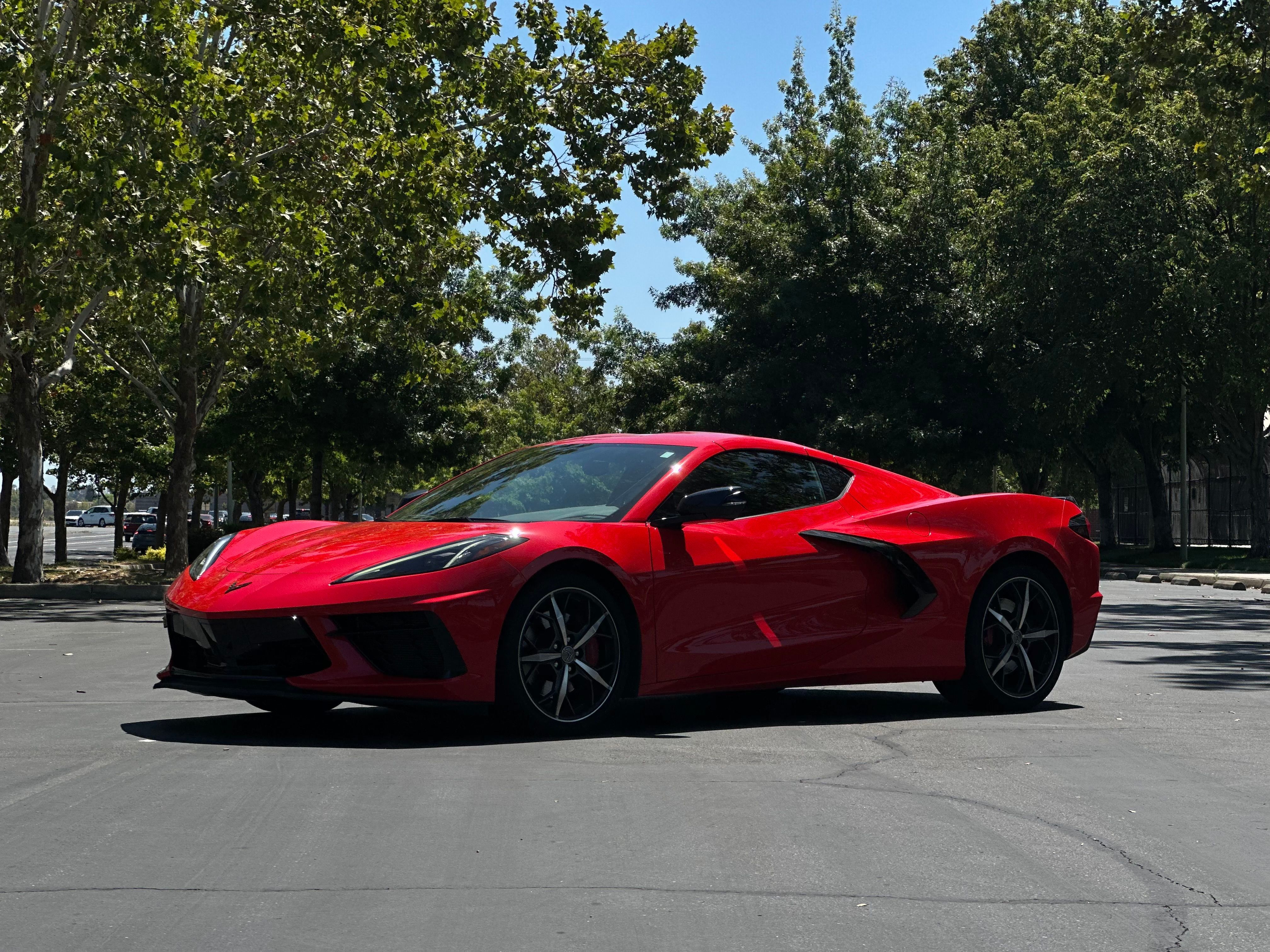 Used 2023 Chevrolet Corvette Stingray Coupe w/ Z51 Performance Package RWD image 4