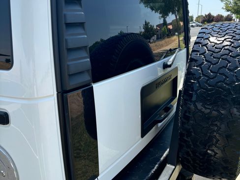 Used 2006 HUMMER H2 image 4