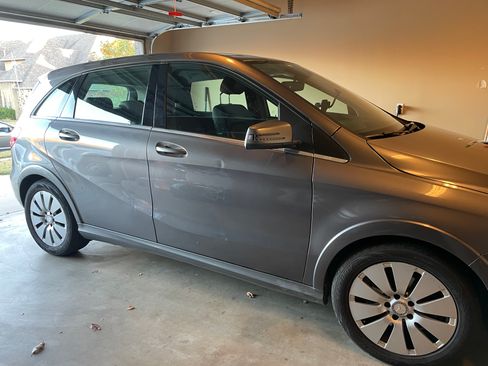 Used 2014 Mercedes-Benz B 250e image 26
