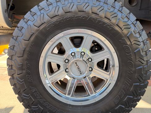 Used 2006 Chevrolet Silverado 2500 LT w/ Heavy-Duty Power Package AWD/4WD image 21
