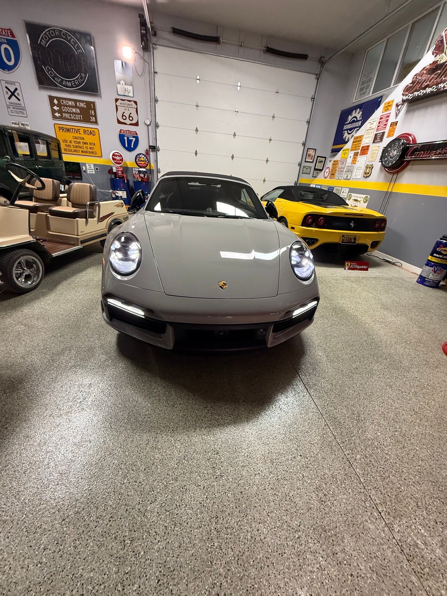 Used 2025 Porsche 911 Turbo S AWD/4WD image 9
