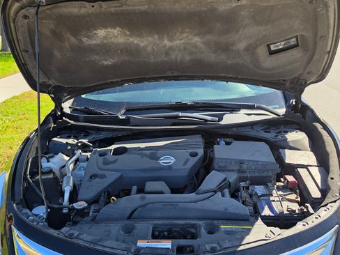 Used 2013 Nissan Altima 2.5 S image 12