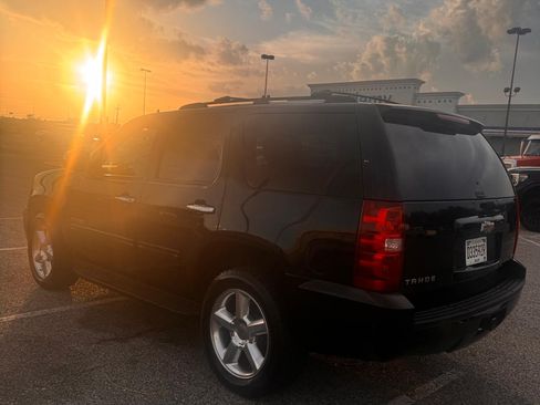 Used 2011 Chevrolet Tahoe LS RWD image 8