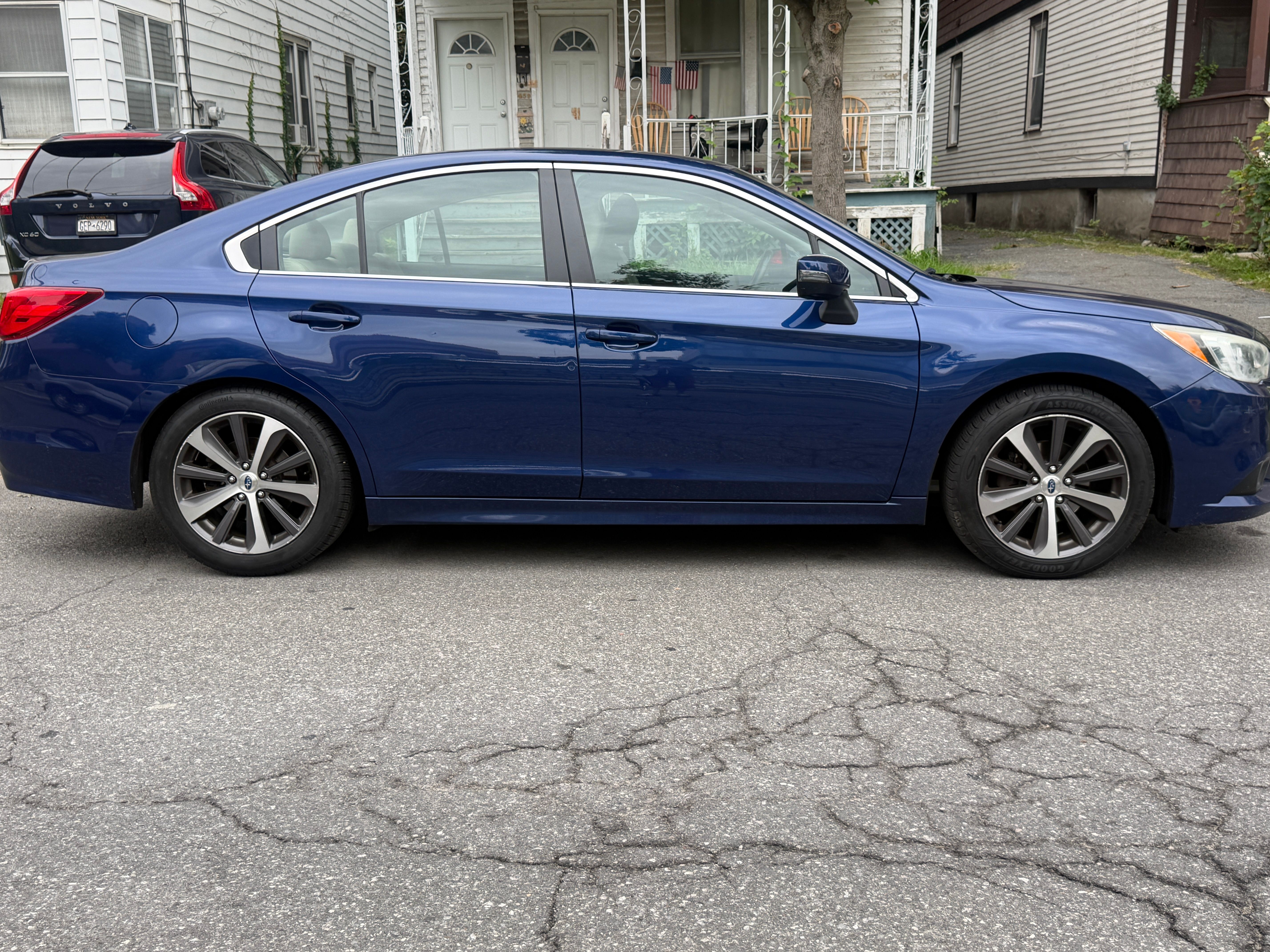 Used 2015 Subaru Legacy 2.5i Limited AWD/4WD image 10