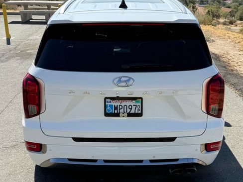 Used 2022 Hyundai Palisade Calligraphy FWD image 4