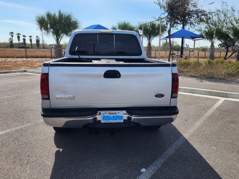 Used 2001 Ford F250 2WD Crew Cab Super Duty image 5