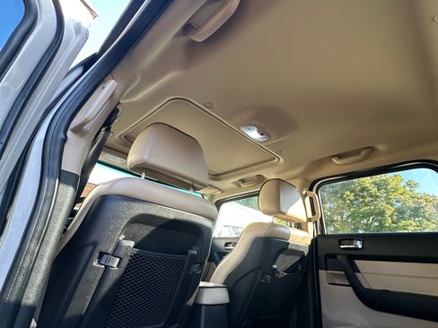 Used 2009 HUMMER H3T Alpha image 25