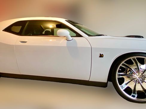 Used 2016 Dodge Challenger R/T Scat Pack image 30