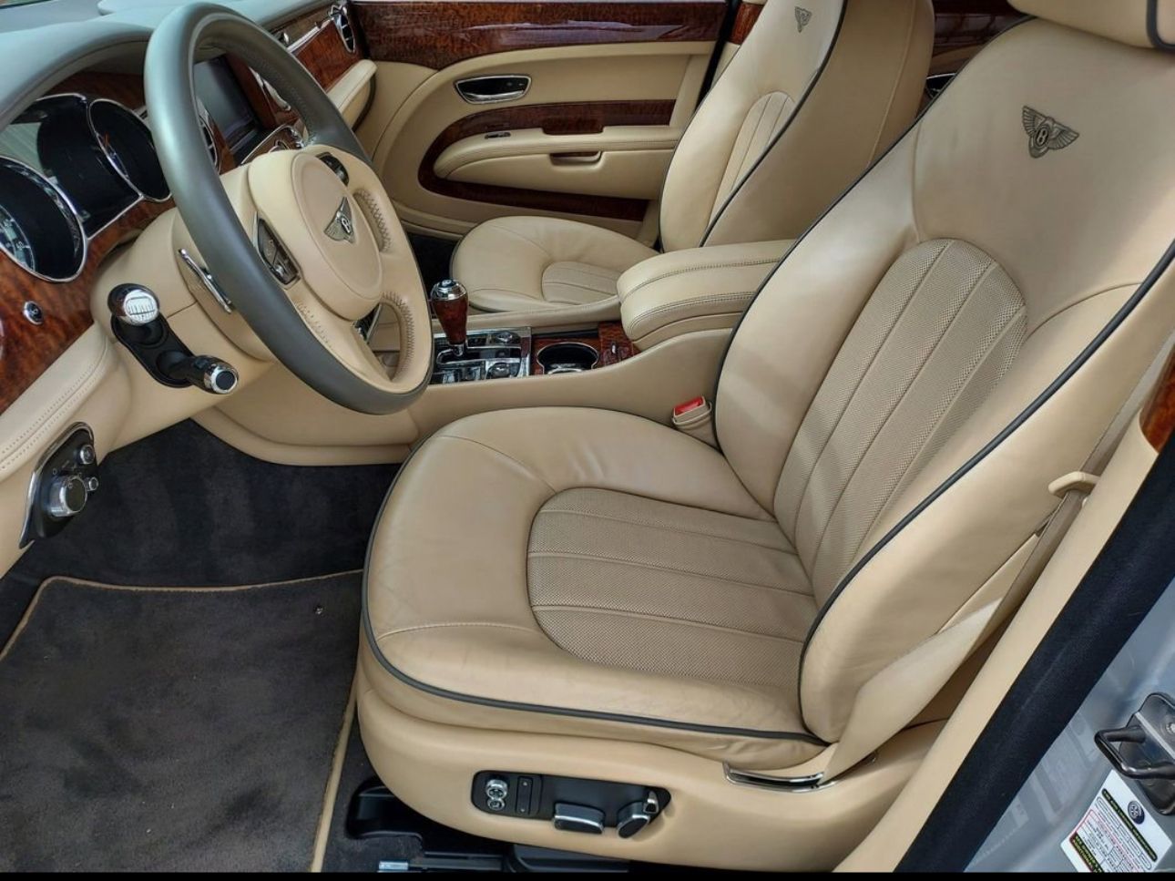 Used 2012 Bentley Mulsanne RWD image 10
