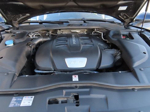 Used 2015 Porsche Cayenne Diesel w/ Premium Package image 20