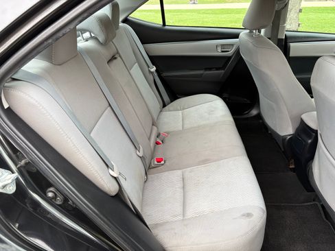 Used 2016 Toyota Corolla LE image 12