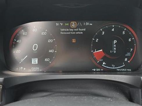 Used 2019 Volvo S90 T5 Momentum image 10