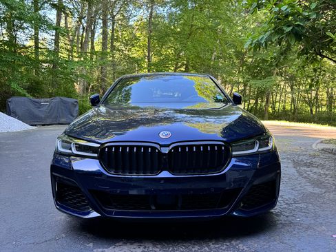 Used 2023 BMW M550i xDrive AWD/4WD image 1