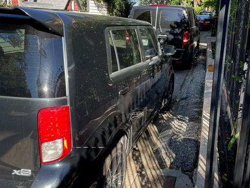 Used 2013 Scion xB image 5