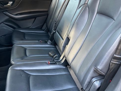 Used 2018 Audi Q7 3.0T Prestige w/ Prestige Package image 12