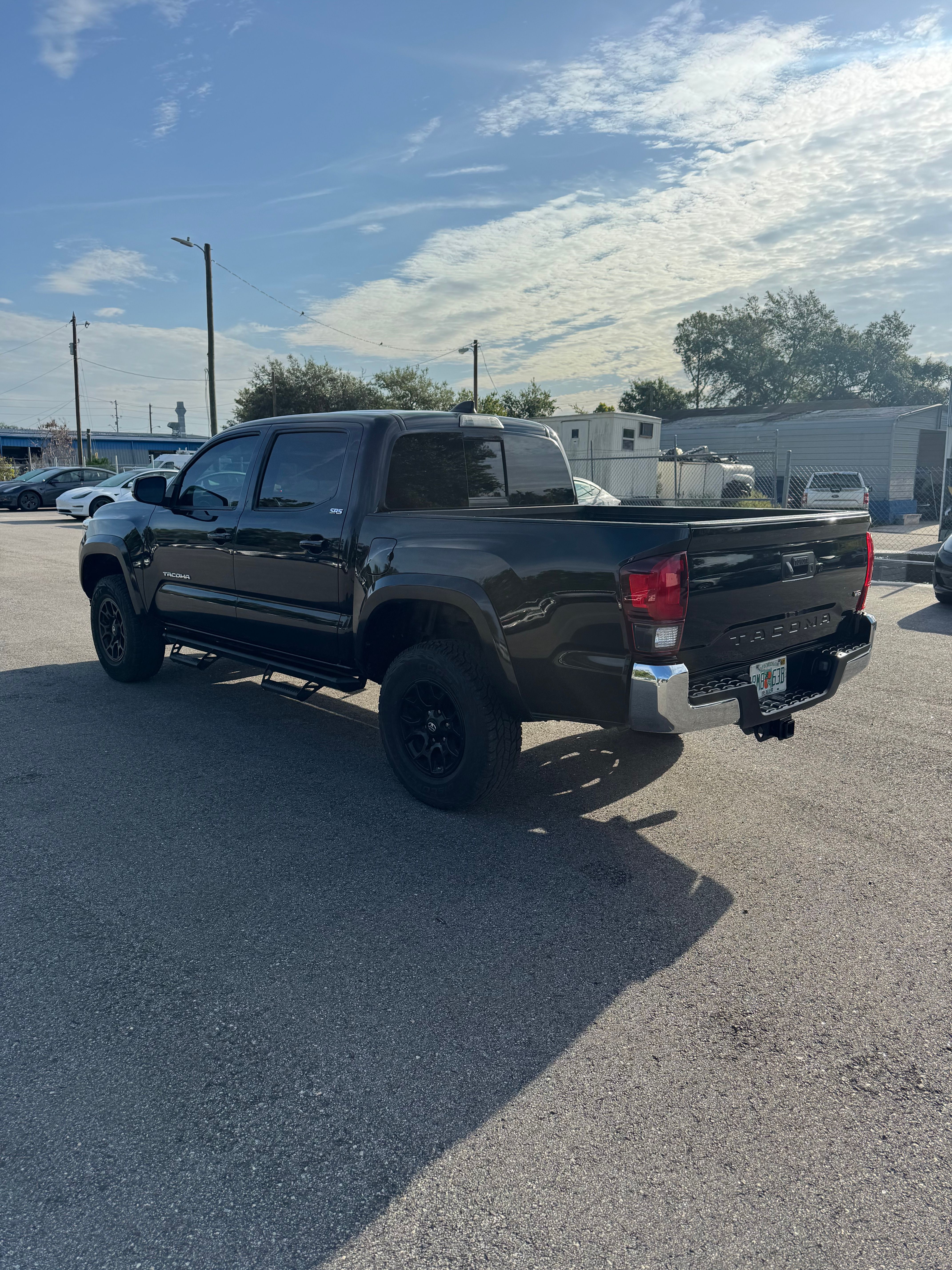 Used 2021 Toyota Tacoma SR5 RWD image 2