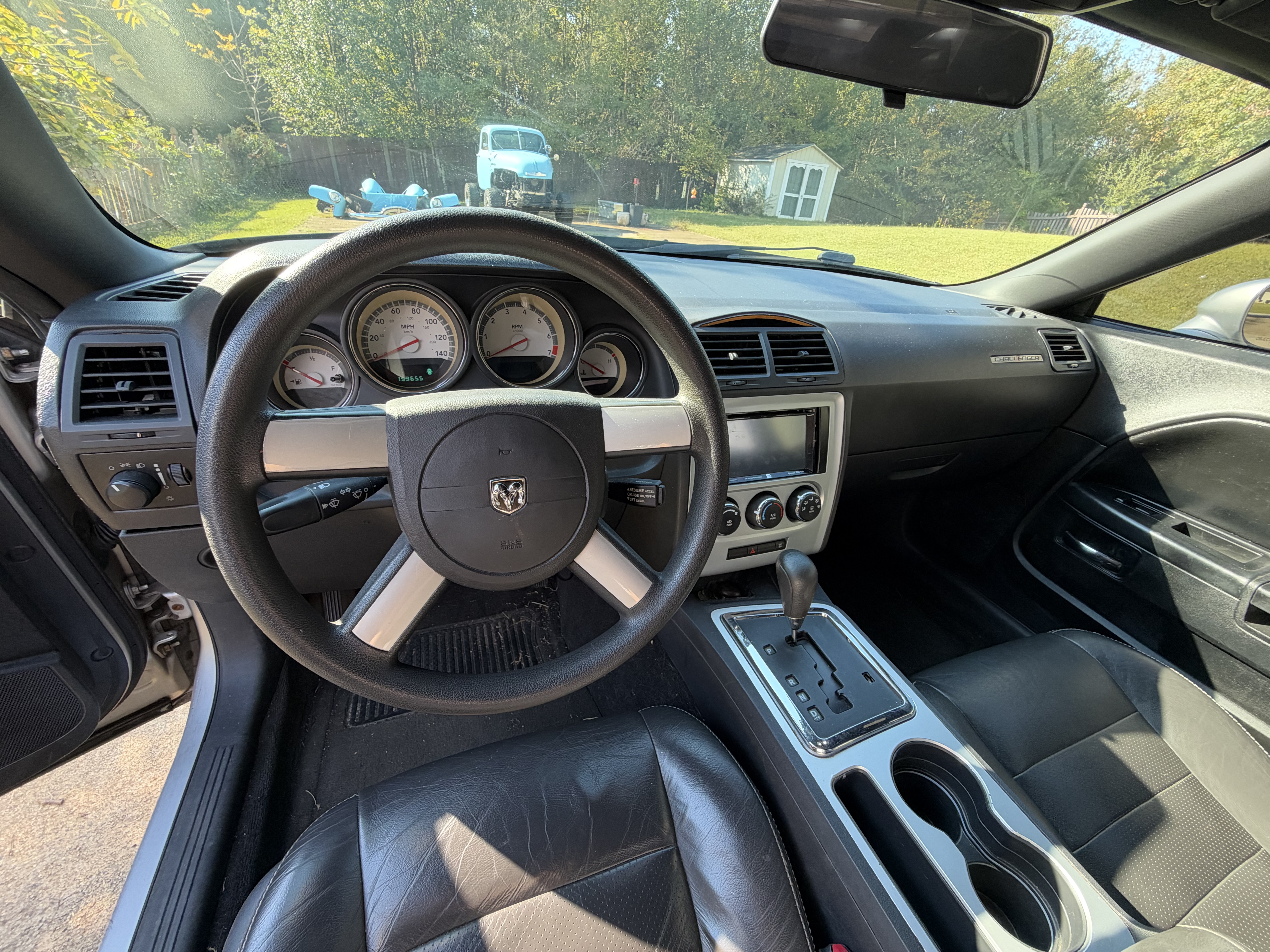 Used 2010 Dodge Challenger SE RWD image 12