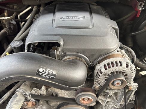 Used 2010 Chevrolet Tahoe LT w/ Suspension Package, Off-Road image 18