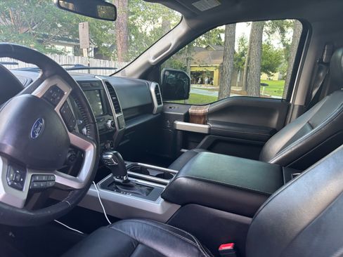 Used 2020 Ford F150 Lariat w/ Equipment Group 502A Luxury AWD/4WD image 5