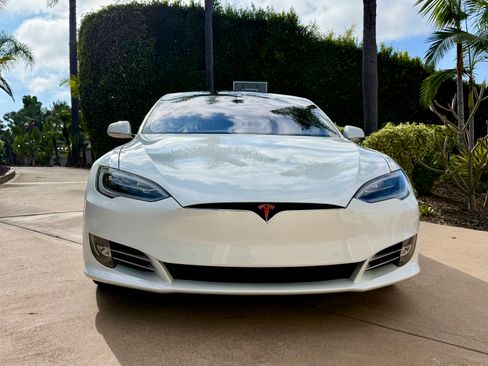 Used 2016 Tesla Model S 75D image 9