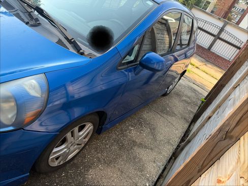 Used 2008 Honda Fit Sport image 2