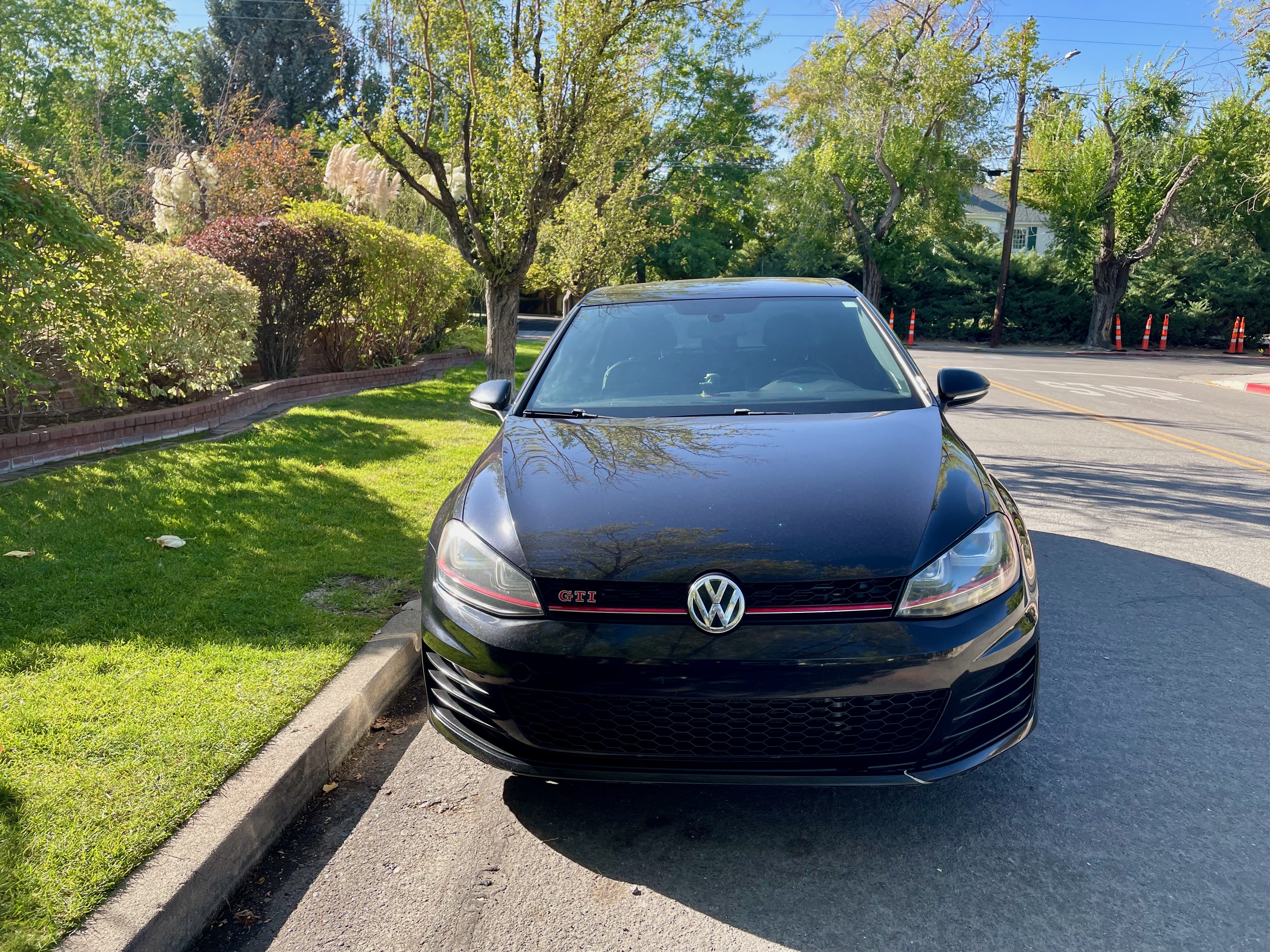 Used 2016 Volkswagen GTI Autobahn w/ Lighting Package (SEL) FWD image 6