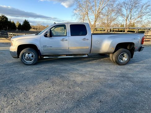Used 2008 GMC Sierra 3500 SLT w/ Convenience Package image 5