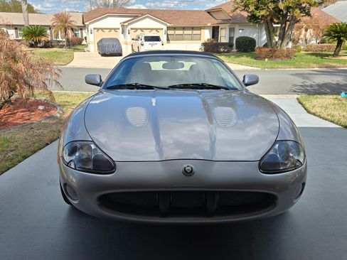 Used 2001 Jaguar XKR R Silverstone Convertible 2D image 8