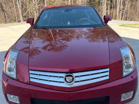Used 2005 Cadillac XLR image 4