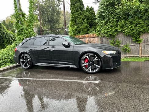 Used 2021 Audi RS 6 w/ Carbon Optic Package image 5