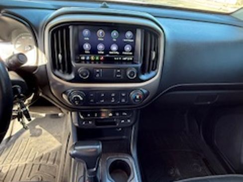 Used 2019 GMC Canyon Denali image 14