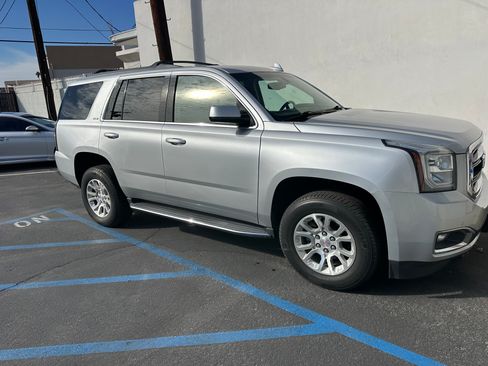 Used 2017 GMC Yukon SLE image 10