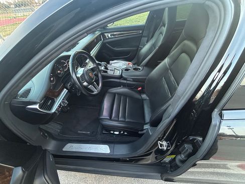 Used 2018 Porsche Panamera Turbo S image 8