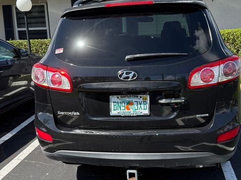 Used 2012 Hyundai Santa Fe Limited w/ Navigation Pkg 4 image 9