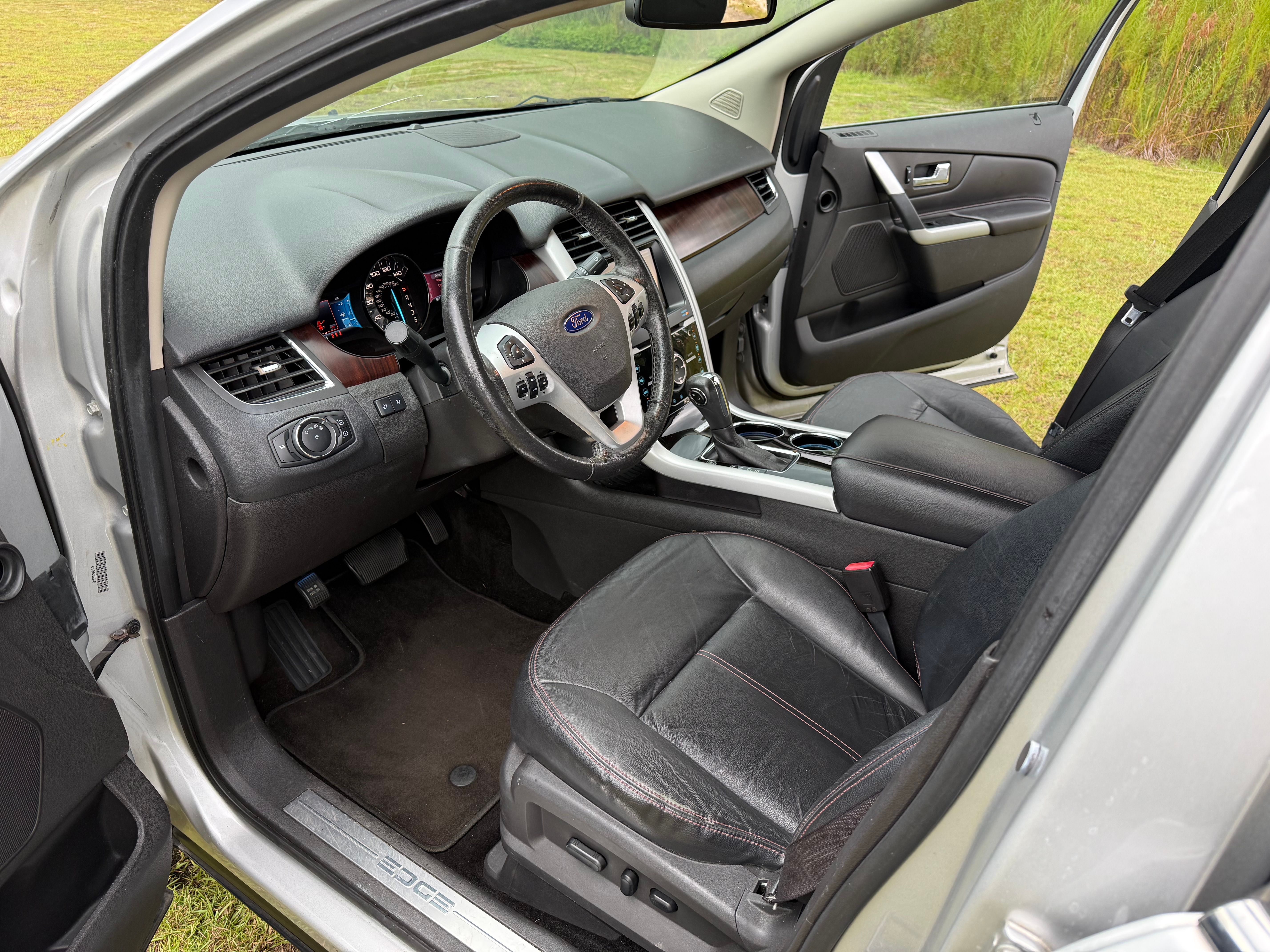 Used 2013 Ford Edge Limited FWD image 13