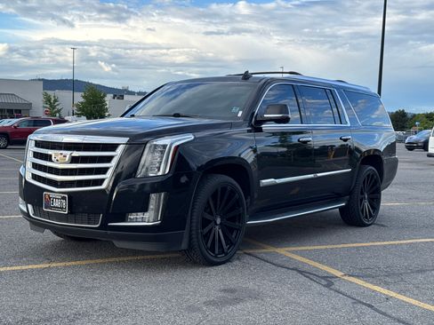 Used 2016 Cadillac Escalade ESV Premium AWD/4WD image 1