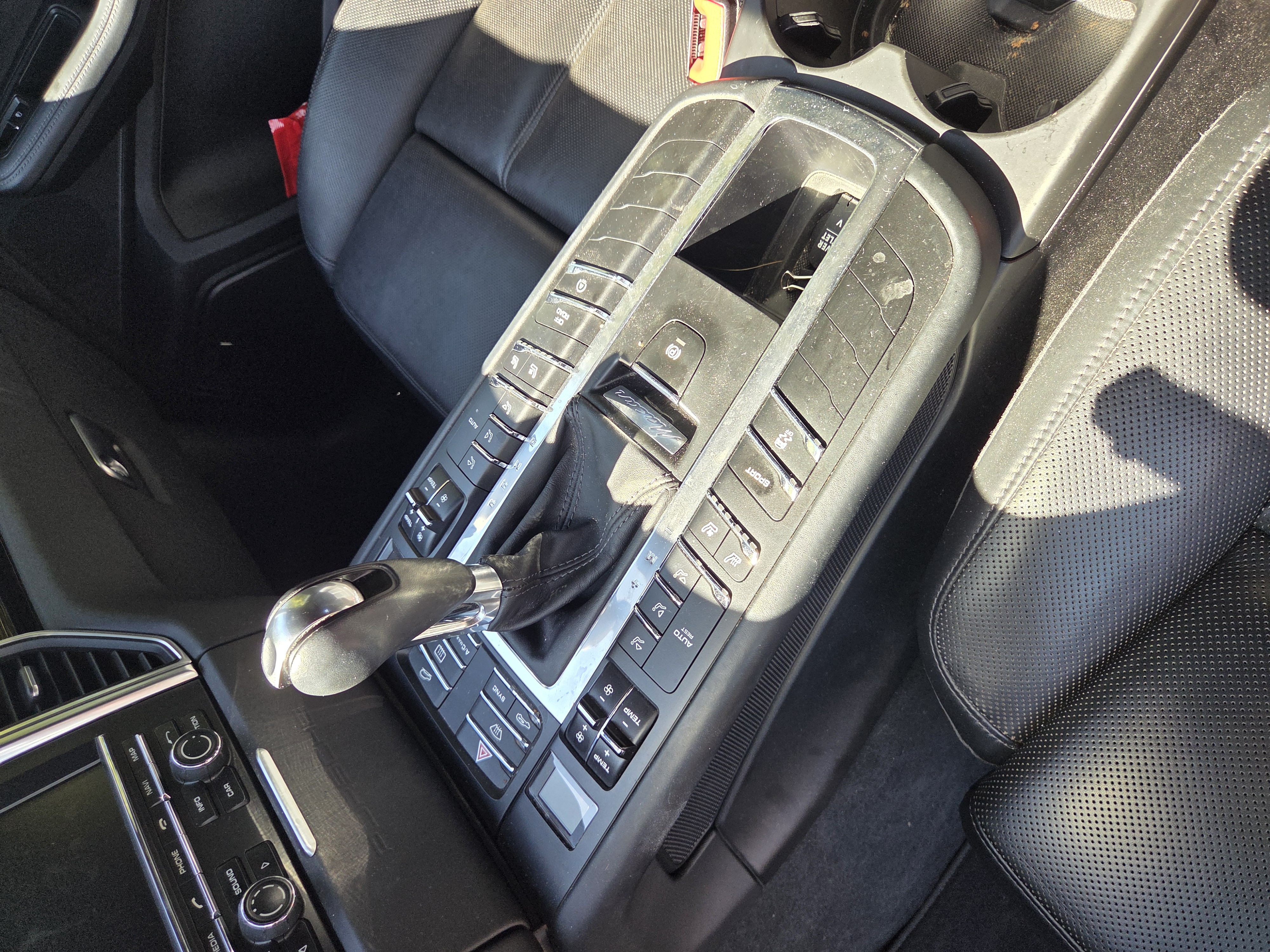 Used 2015 Porsche Macan S AWD/4WD image 10