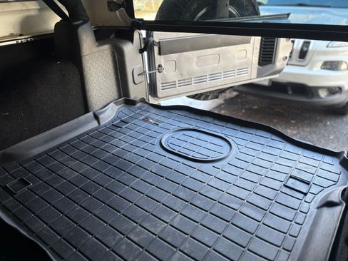 Used 2017 Jeep Wrangler Unlimited Sport w/ Quick Order Package 24S image 11