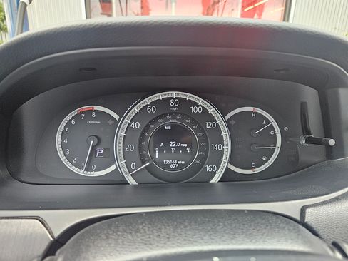 Used 2014 Honda Accord Touring image 10