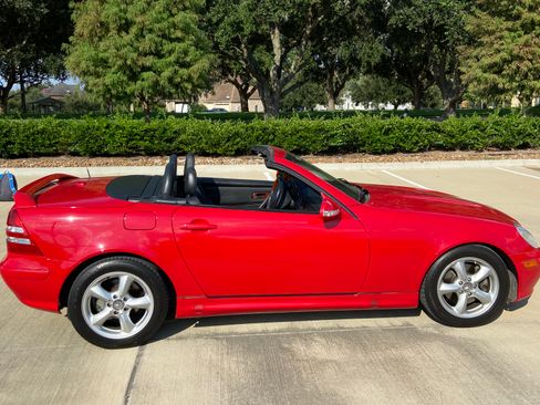 Used 2001 Mercedes-Benz SLK 320 image 7